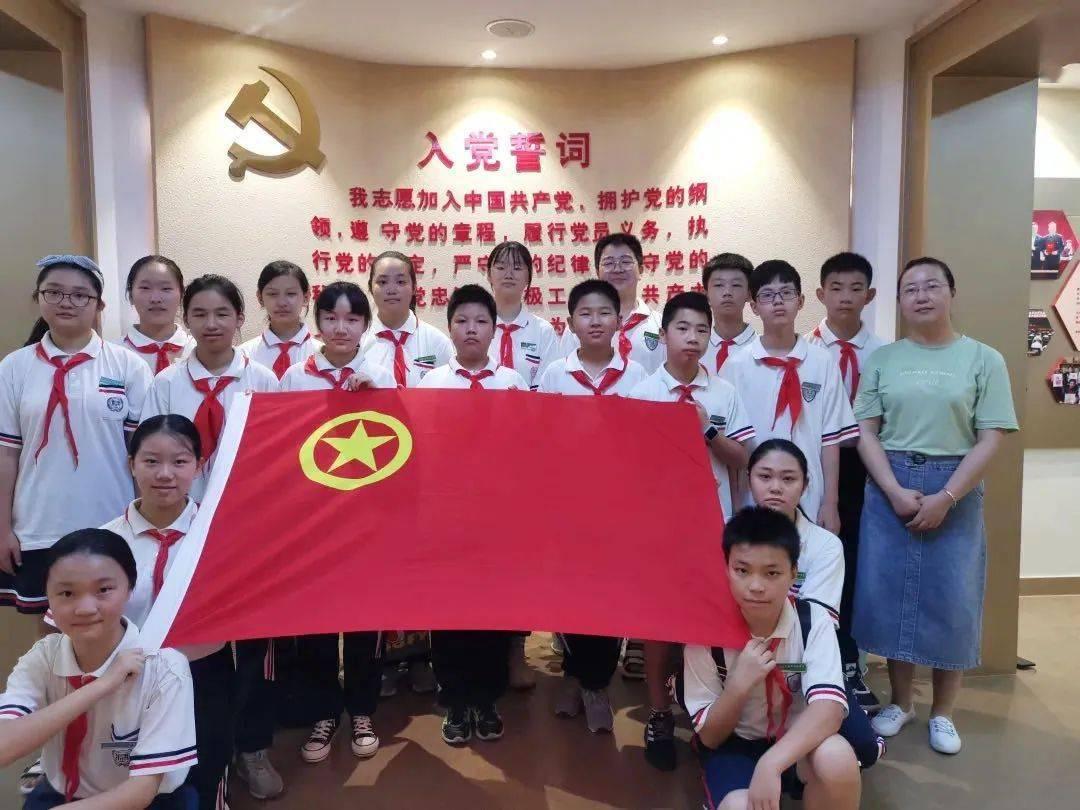 毁灭战士4